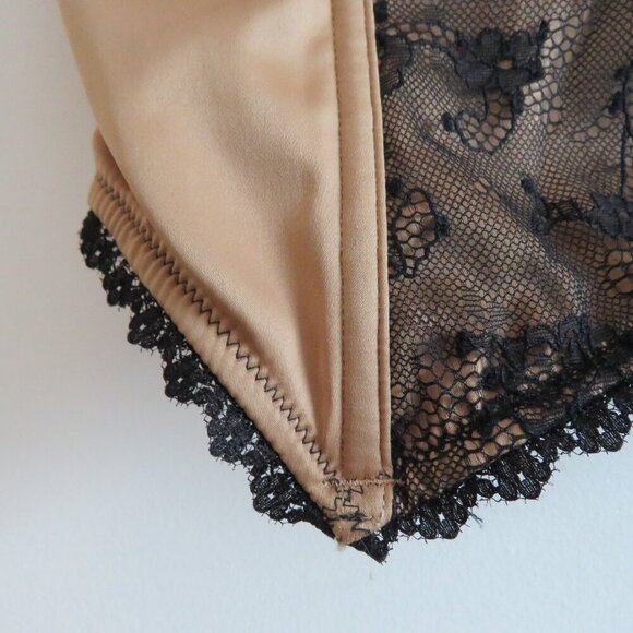 VICTORIA'S SECRET VERY SEXY Gold Black Lace Bustier Bra Goth Fairy - Size 34B - Picture 8 of 15